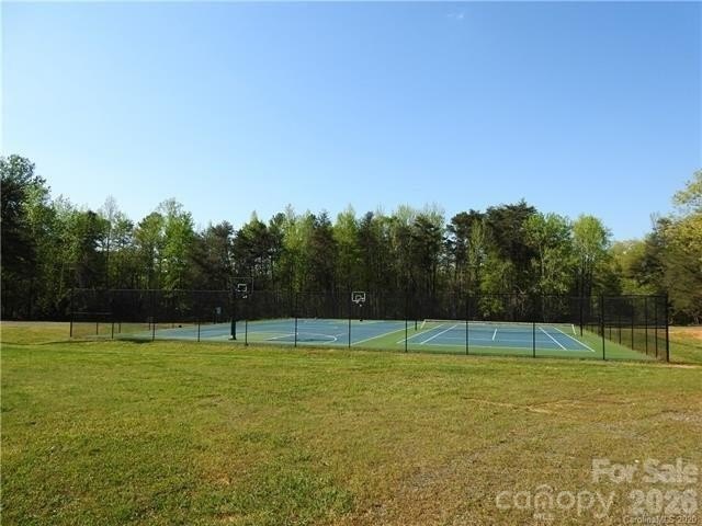 Escape to the lake in this stunning, newly constructed 3-bedroom - photo 17
