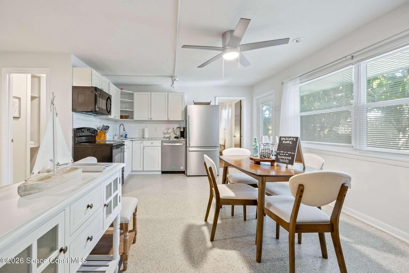 PHENOMENAL INVESTMENT OPPORTUNITY ONLY A FEW STEPS TO THE - photo 8