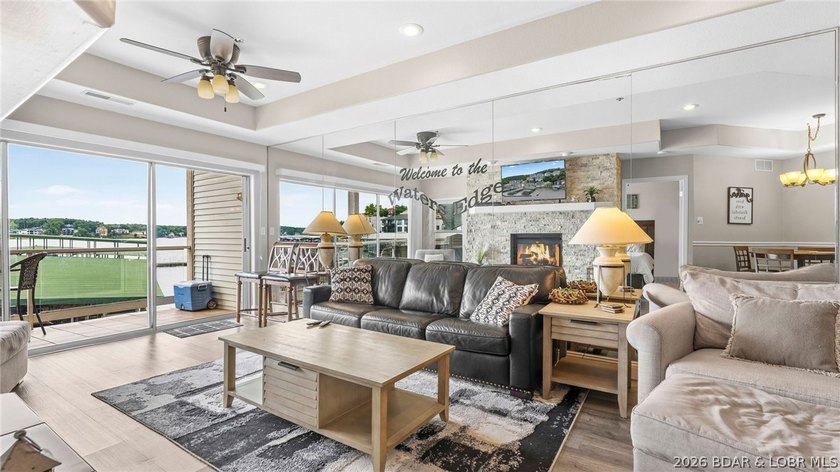 Lake life feels effortless at Emerald Bay. This 3-bedroom - photo 17