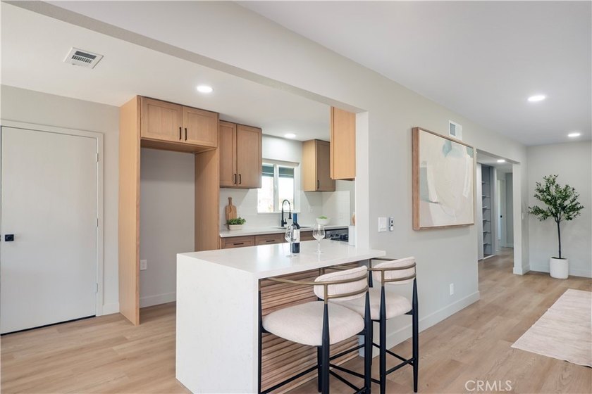 Welcome to 1312 Fairplain Avenue in North Whittier, a - photo 20