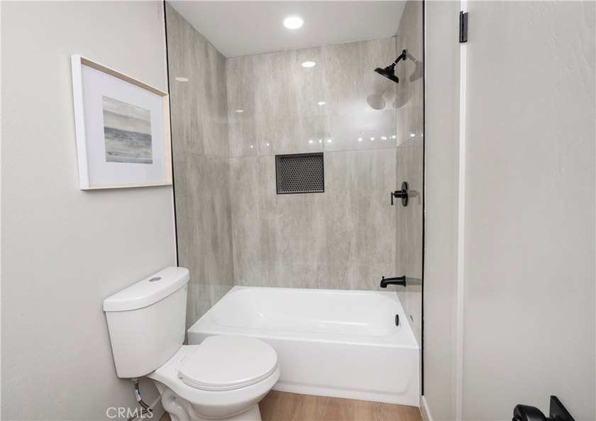 Welcome to 1312 Fairplain Avenue in North Whittier, a - photo 27