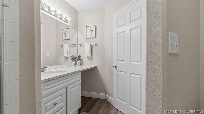 Lake life feels effortless at Emerald Bay. This 3-bedroom - photo 28