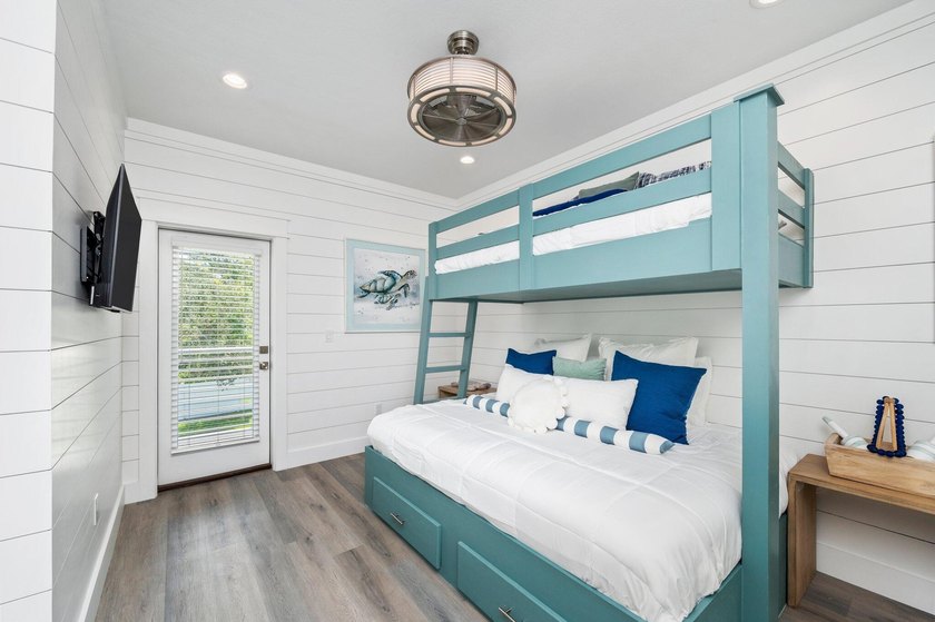 Short term rental powerhouse featuring a brand new 2024 build - photo 45