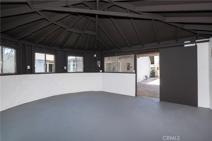 Welcome to 1312 Fairplain Avenue in North Whittier, a - photo 46