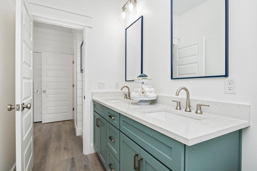 Short term rental powerhouse featuring a brand new 2024 build - photo 49