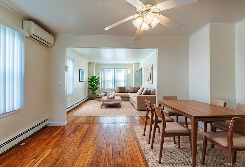 Charming Cape in Glen Cove - Space, Style, and Convenience - photo 4