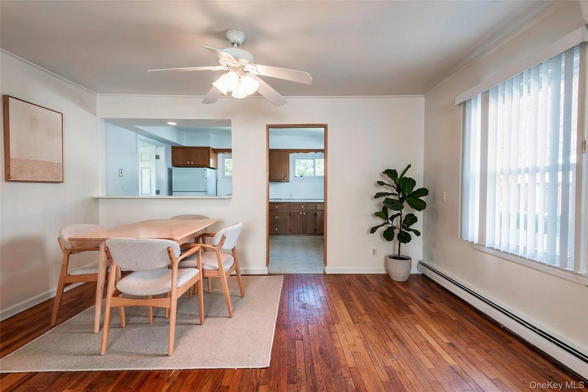 Charming Cape in Glen Cove - Space, Style, and Convenience - photo 6