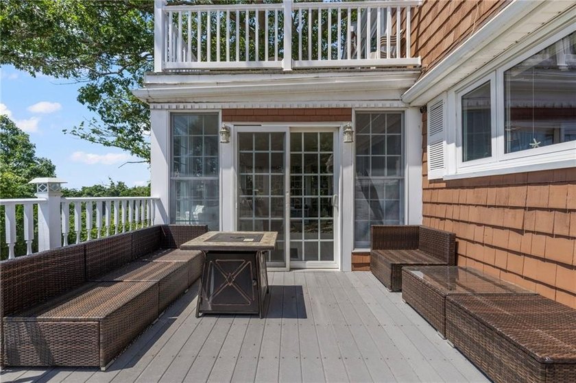 This spectacular 3 family with incredible ocean views is perfect - photo 40