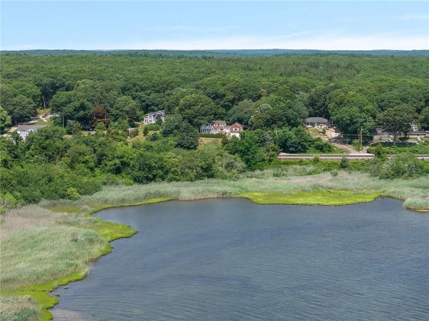 This spectacular 3 family with incredible ocean views is perfect - photo 46