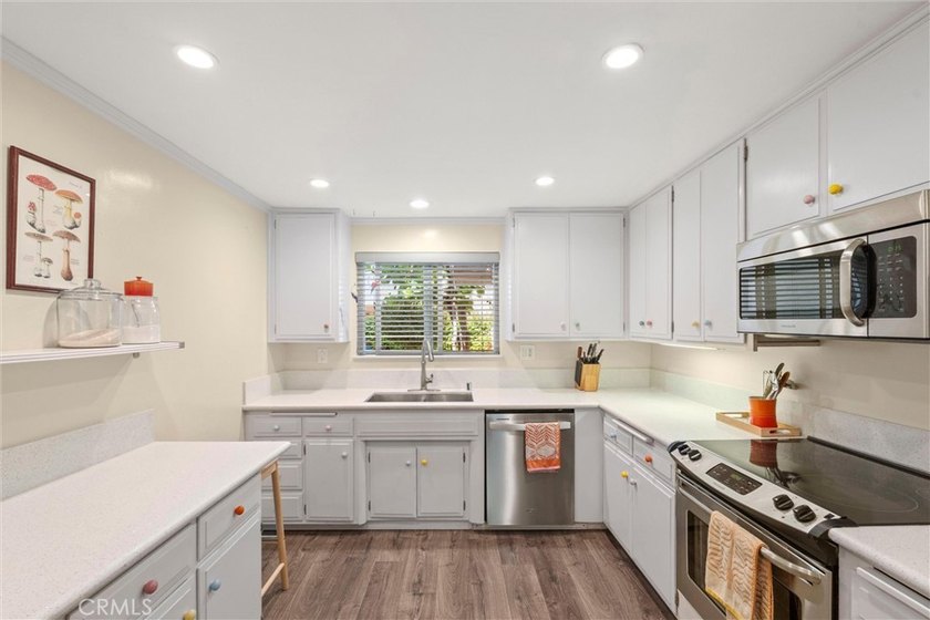 This charming and spacious downtown condo delivers what most - photo 8