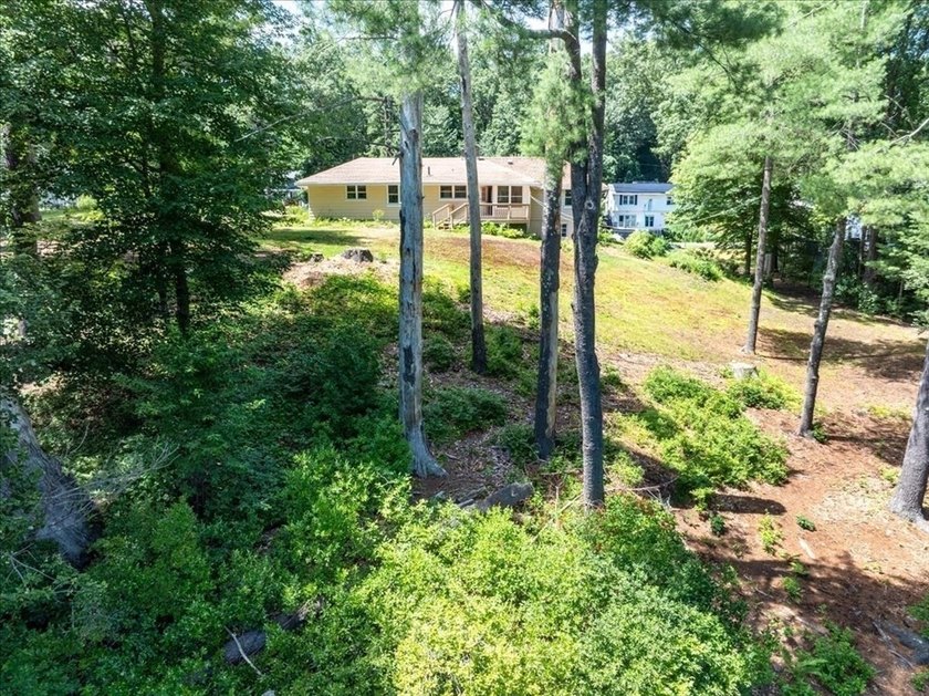 Welcome to the shore. This magical waterfront space is waiting - photo 21