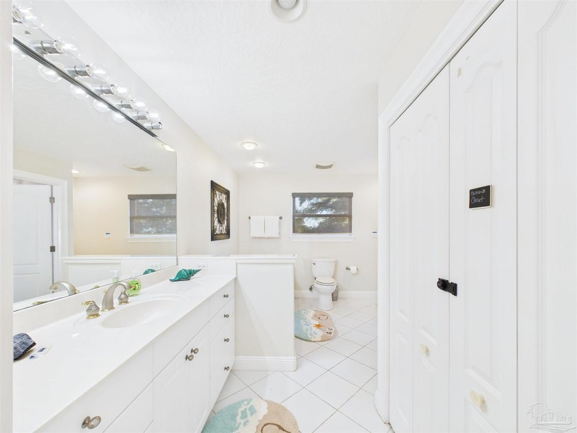 39 Mariner Lane is for the discerning buyer. Newly renovated by - photo 34
