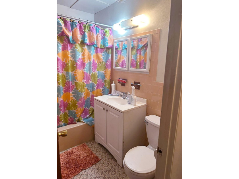 Beautiful Brick Duplex conveniently located close to Bus Stop - photo 7