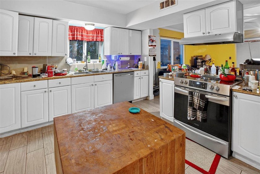 Under contract-accepting backup offers. Short Sale. BACK ON THE - photo 3