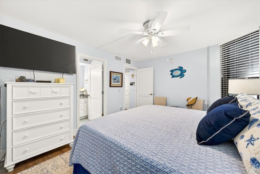 NORTH SIDE VIEWS. FULLY UPDATED. DEEDED COVERED PARKING SPACE!!! - photo 24