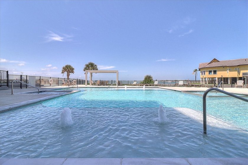 NORTH SIDE VIEWS. FULLY UPDATED. DEEDED COVERED PARKING SPACE!!! - photo 35