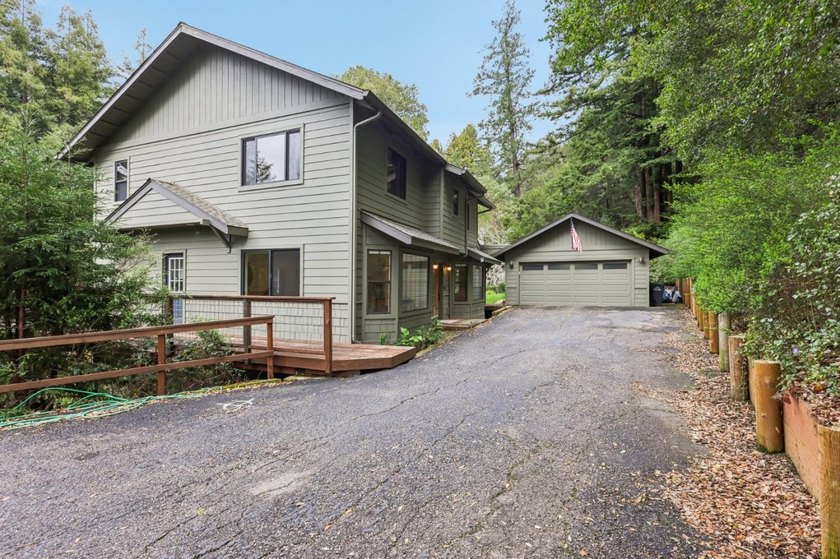 This inviting 4 bedroom, 2 and a half bathroom home, fully - photo 37