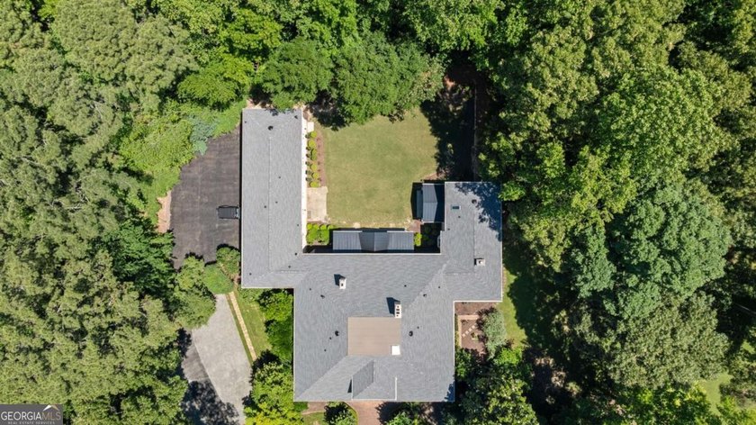 Privately set on nearly five acres just minutes from historic - photo 4