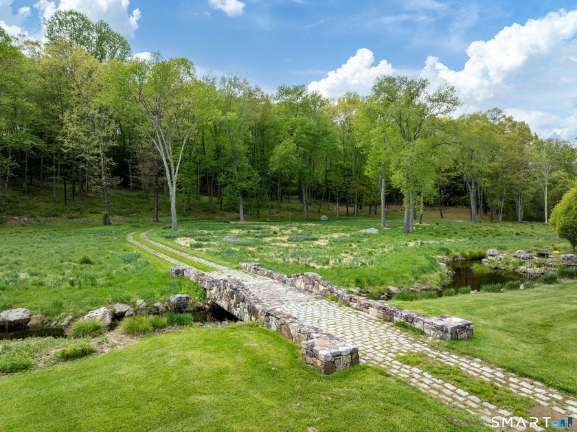 Set across 53 gated acres in Northern Fairfield County, this - photo 10