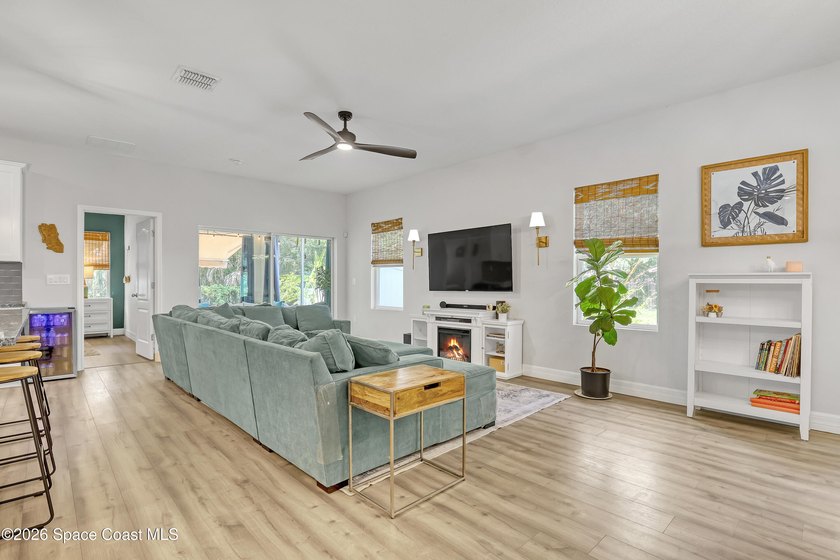 Welcome to this beautifully maintained 2022-built home, ideally - photo 9