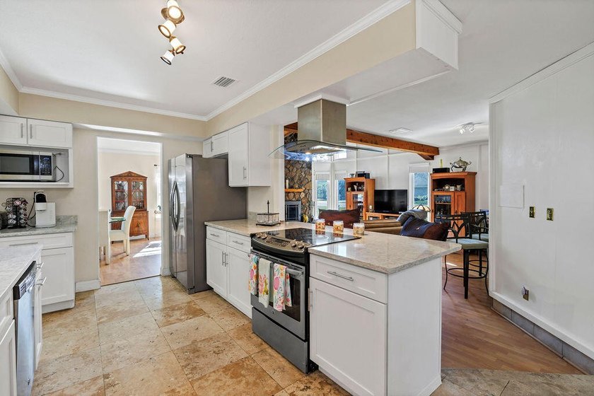 Corner-Lot Home with Pool (and a history) in desirable Indian - photo 18