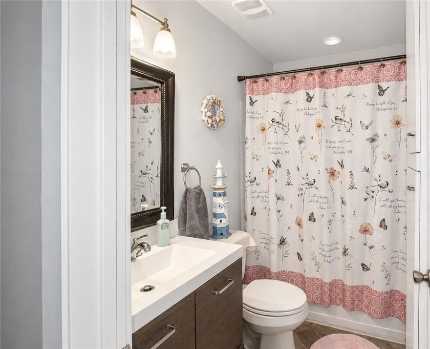 Welcome home to this charming 2-bedroom, 1-bath, detached 1-car - photo 11