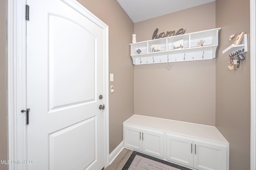 WELCOME TO YOUR DREAM HOME IN OCEAN SPRINGS, MISSISSIPPI! This - photo 12