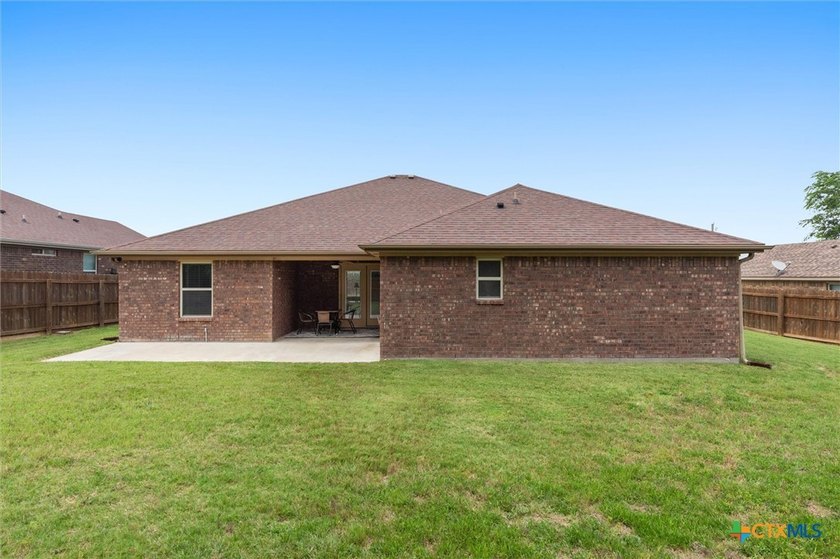 Welcome to the wonderful neighborhood of Onion Creek! The home - photo 21
