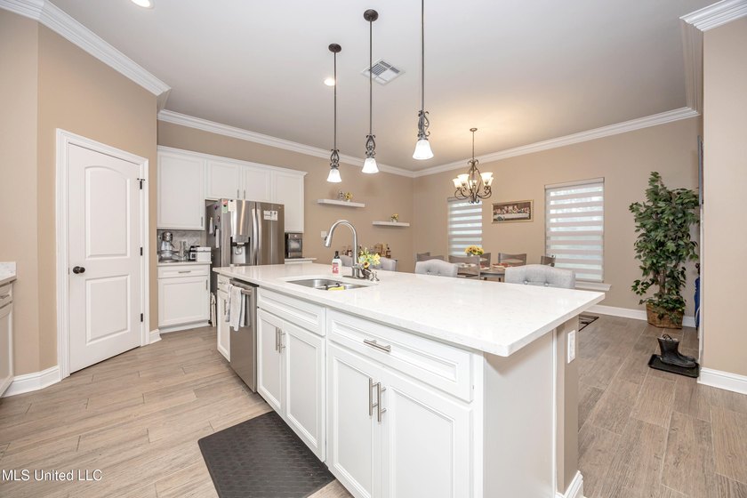 WELCOME TO YOUR DREAM HOME IN OCEAN SPRINGS, MISSISSIPPI! This - photo 22