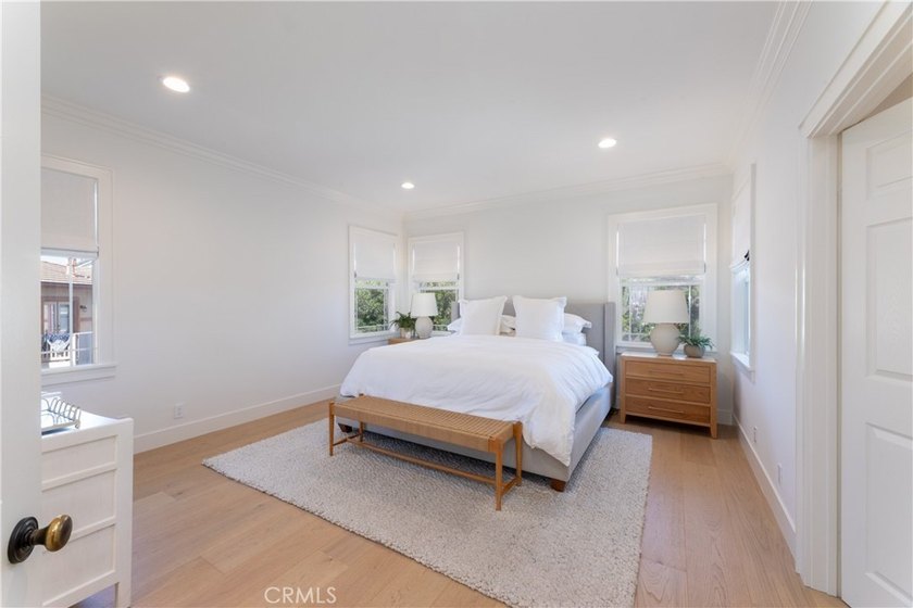 Welcome to 32 Reston Way, an exceptional 4-bedroom, 3-bathroom - photo 30