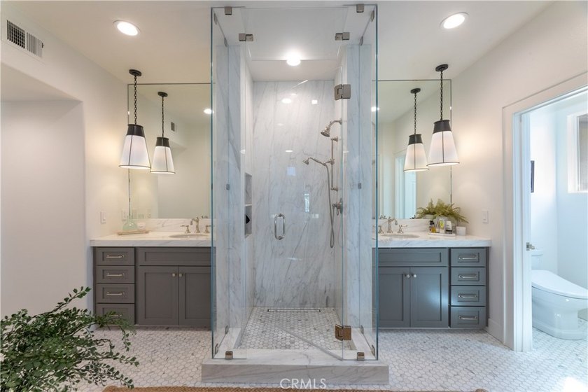 Welcome to 32 Reston Way, an exceptional 4-bedroom, 3-bathroom - photo 33
