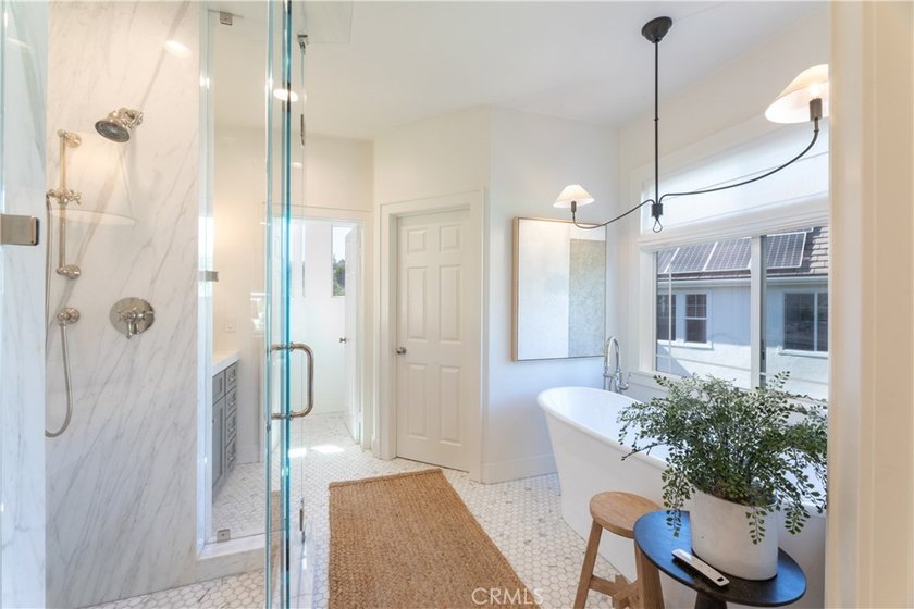Welcome to 32 Reston Way, an exceptional 4-bedroom, 3-bathroom - photo 34