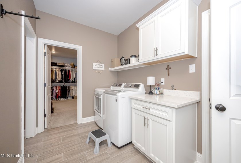 WELCOME TO YOUR DREAM HOME IN OCEAN SPRINGS, MISSISSIPPI! This - photo 42