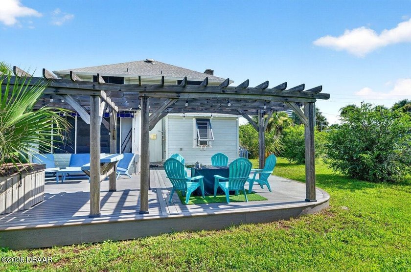 Timeless Craftsman charm meets the ultimate beachside lifestyle! - photo 44