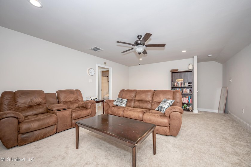 WELCOME TO YOUR DREAM HOME IN OCEAN SPRINGS, MISSISSIPPI! This - photo 55