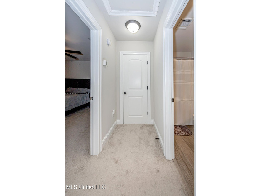 WELCOME TO YOUR DREAM HOME IN OCEAN SPRINGS, MISSISSIPPI! This - photo 57