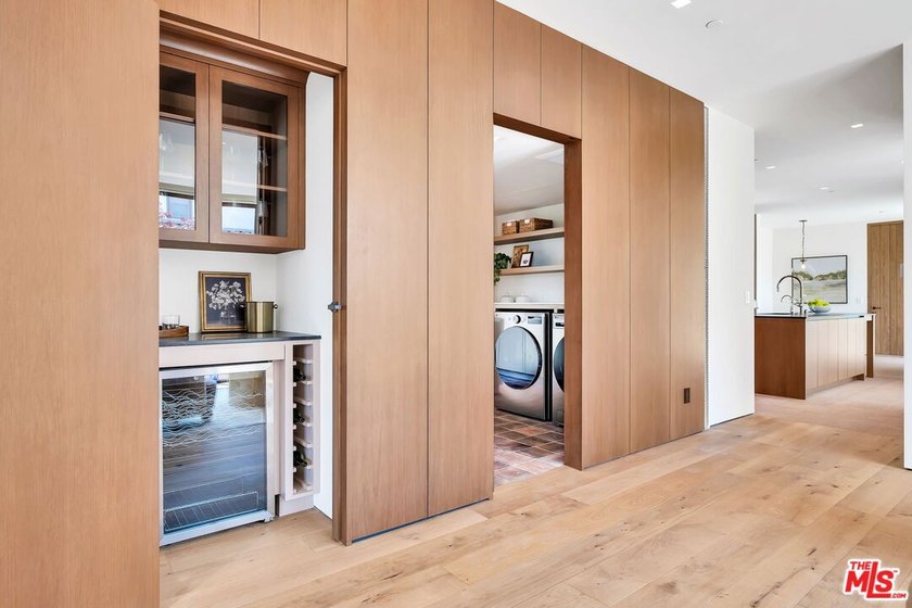 Welcome to 421 19th Street - a brand new custom-built residence - photo 17