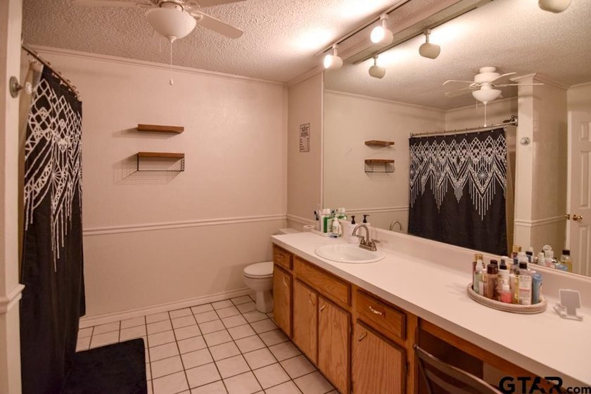 Welcome to your dream home nestled just outside of Mt. Pleasant - photo 20
