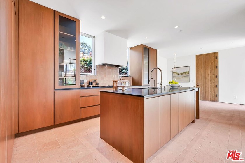 Welcome to 421 19th Street - a brand new custom-built residence - photo 21