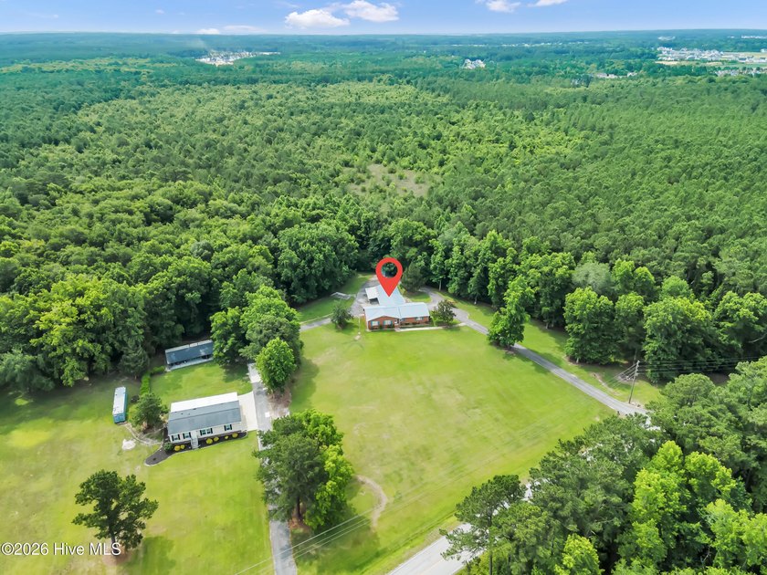Coastal country living at its finest! Welcome to Parkertown Road - photo 10