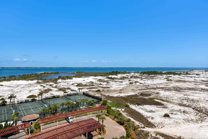 Beautiful 9th floor condo with spectacular views of the - photo 5