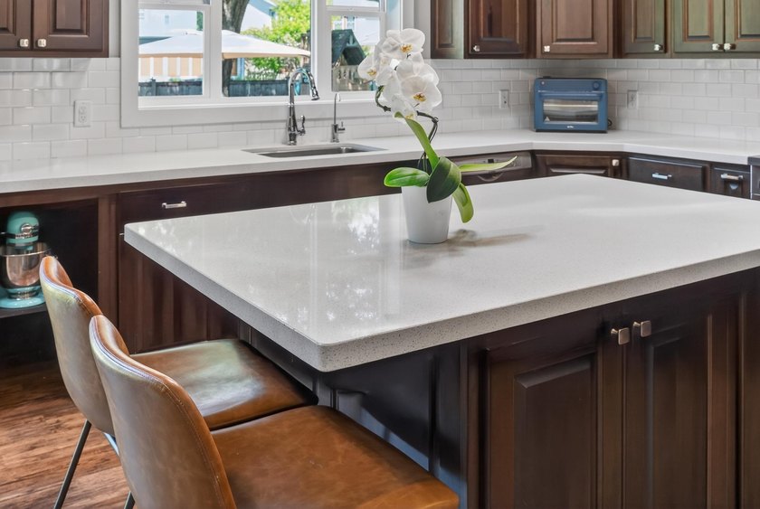 This thoughtfully designed ranch offers exceptional comfort and - photo 13
