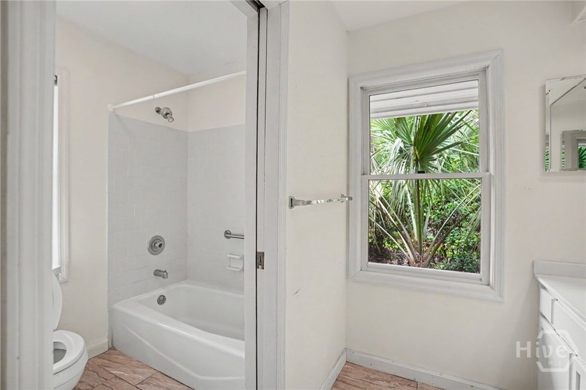 This end-unit townhome offers extra privacy and a practical - photo 23