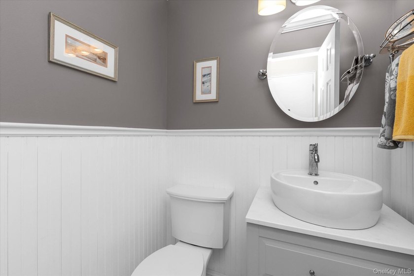Fabulous opportunity to own an Expanded Buttonwood model in the - photo 8