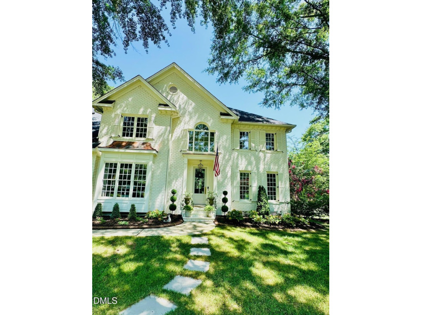 A unique opportunity to acquire a furnished luxury turn-key home - photo 5