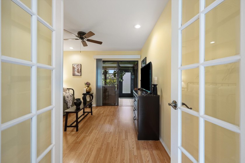 Welcome to this charming 2-bedroom, 2-bathroom villa situated in - photo 16