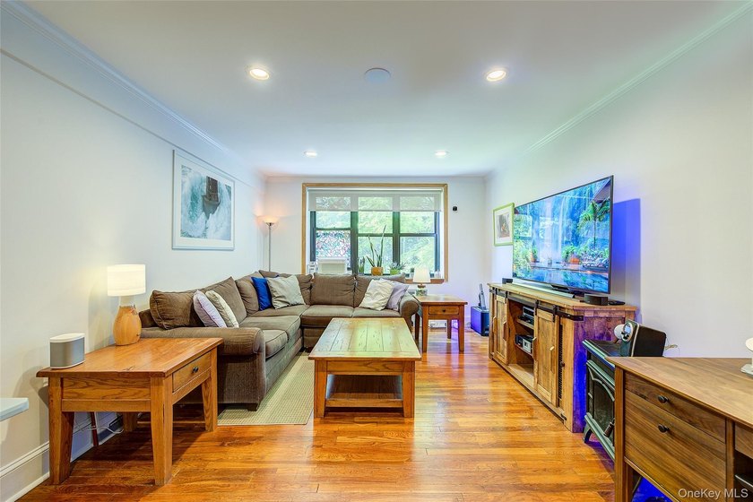 This large, sun-filled 1 bedroom, 1 bath offers a rare - photo 21