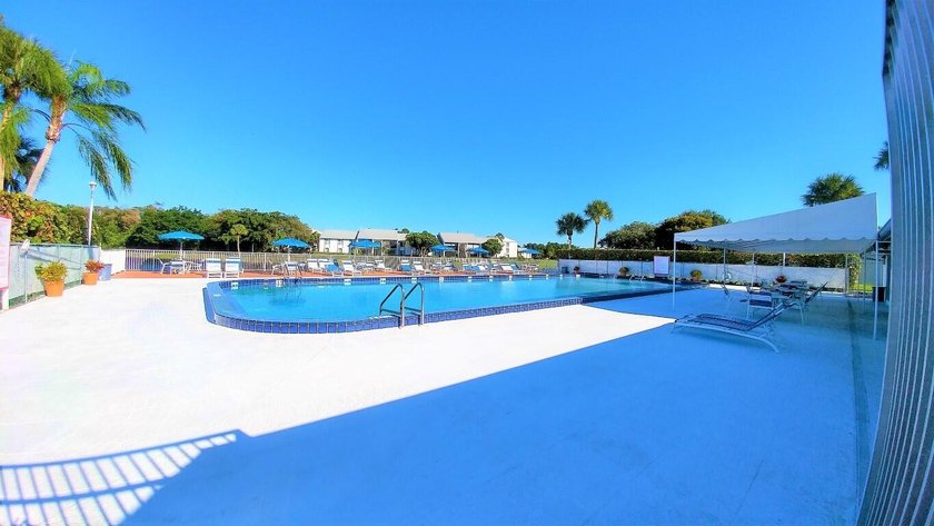 Amazing location on this water front villa. You can walk across - photo 40