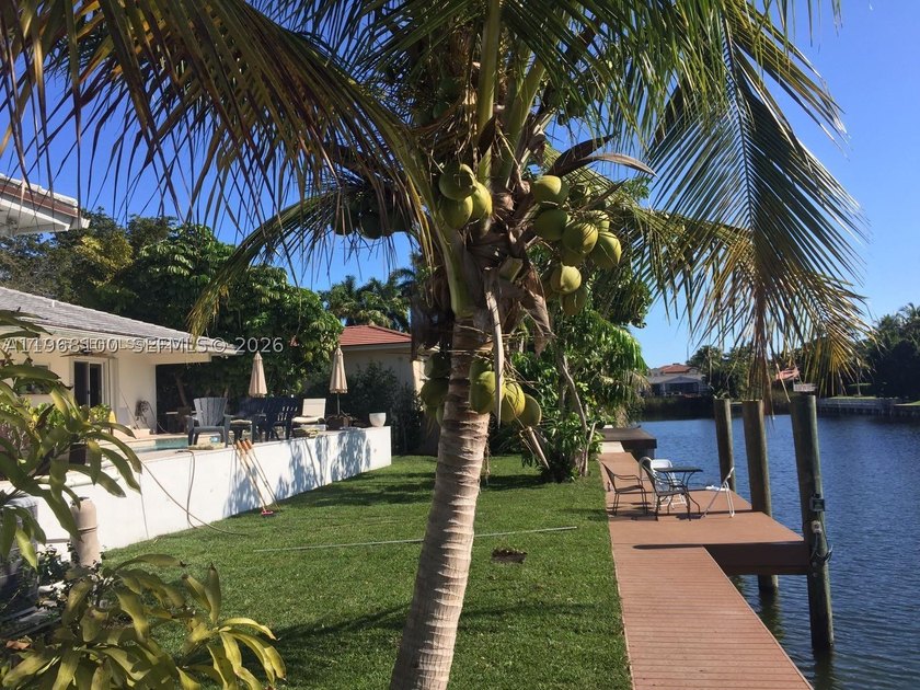 This beautiful house sits on an elevated lot in prestigious - photo 33