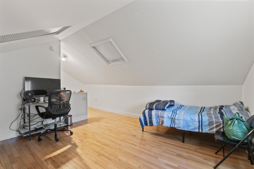 Prime 5-unit multifamily investment opportunity in Portland's - photo 45